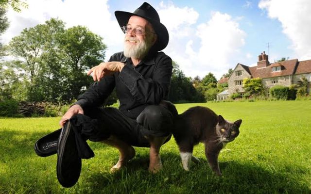 Terry Pratchett and a Cat